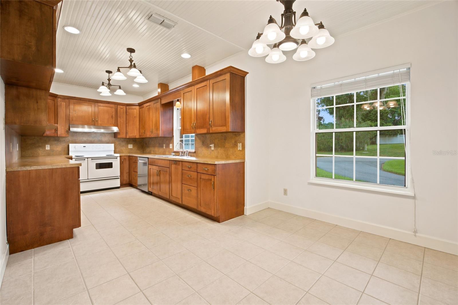 QUAIL CREEK - Residential