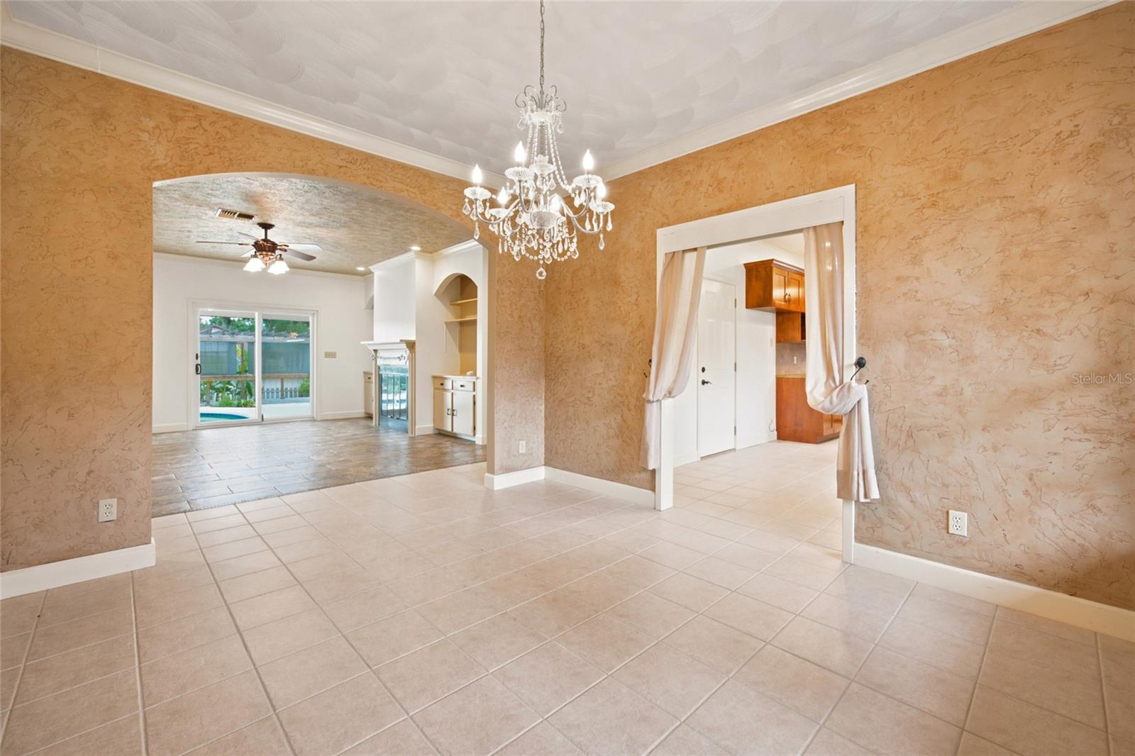 QUAIL CREEK - Residential