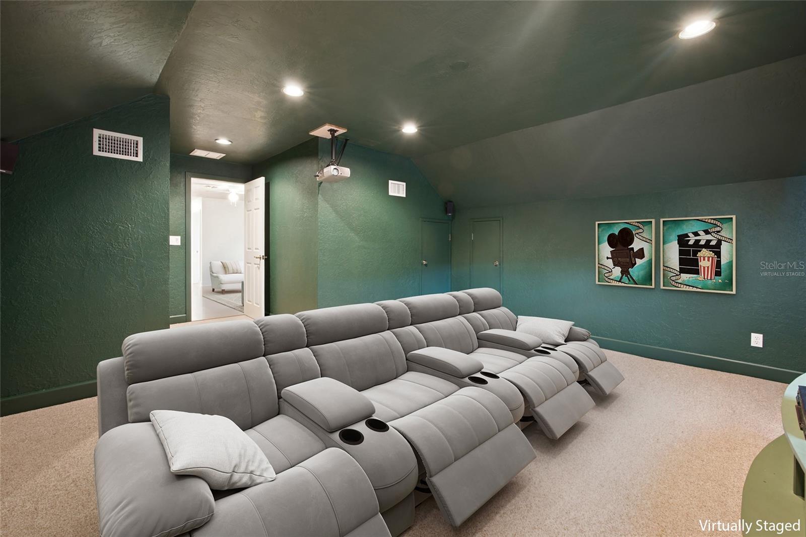 QUAIL CREEK - Residential