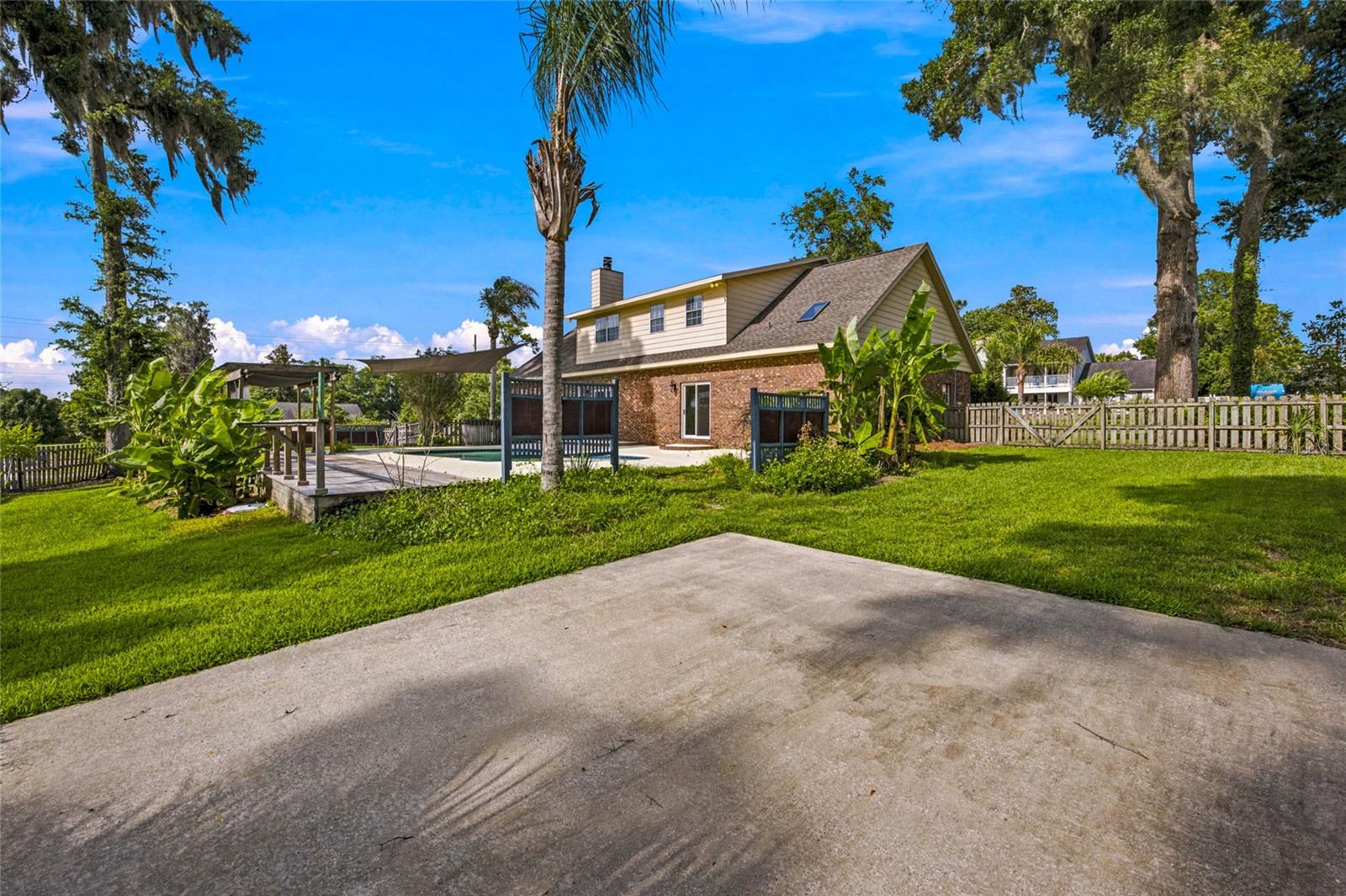 QUAIL CREEK - Residential