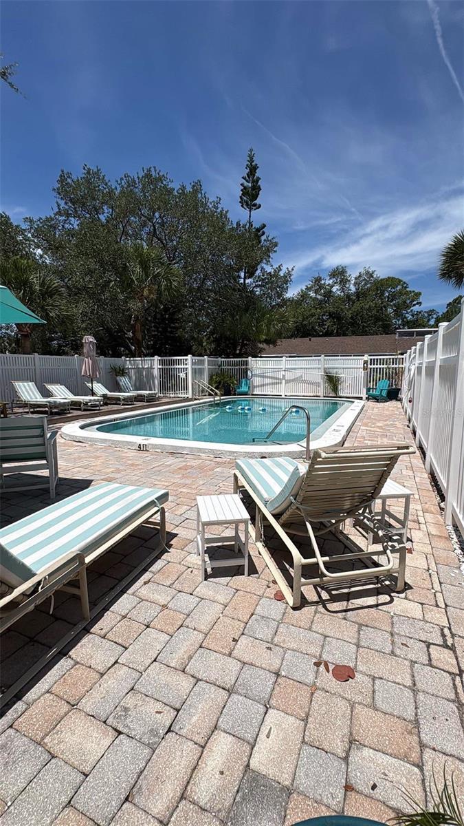 JEFFERSON CLUB - Residential Lease