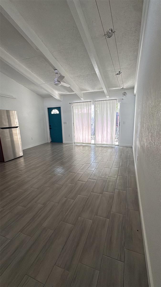 JEFFERSON CLUB - Residential Lease