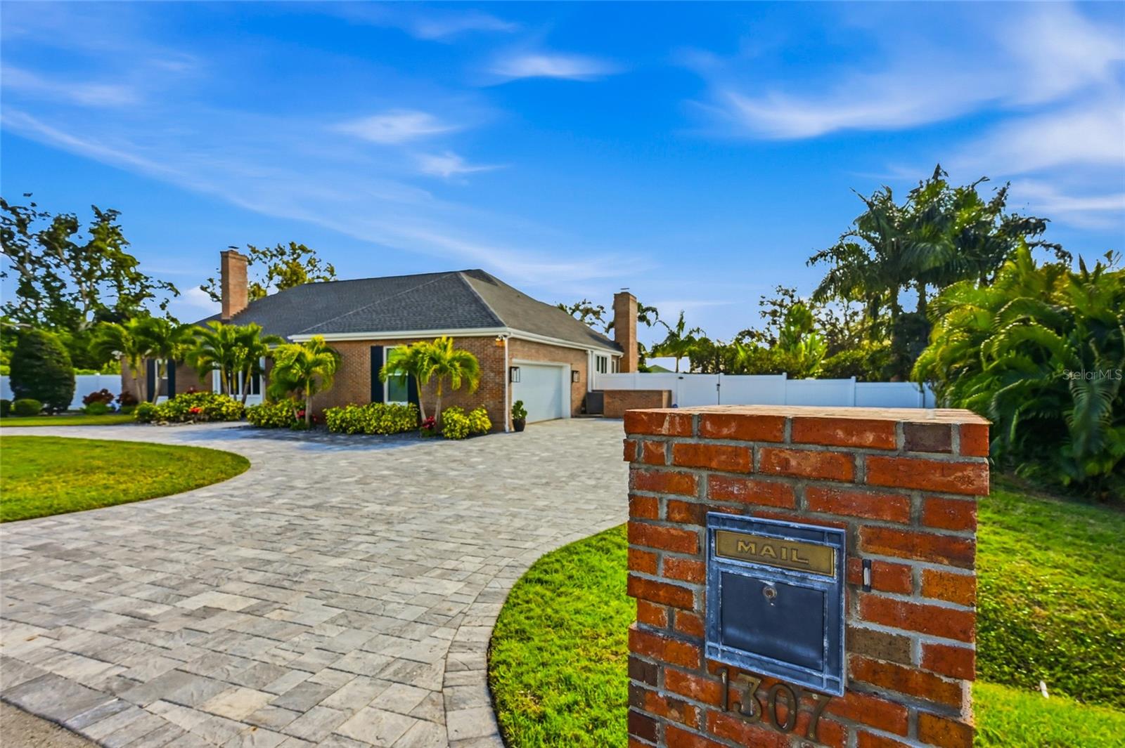 RIVERVIEW PINES - Residential