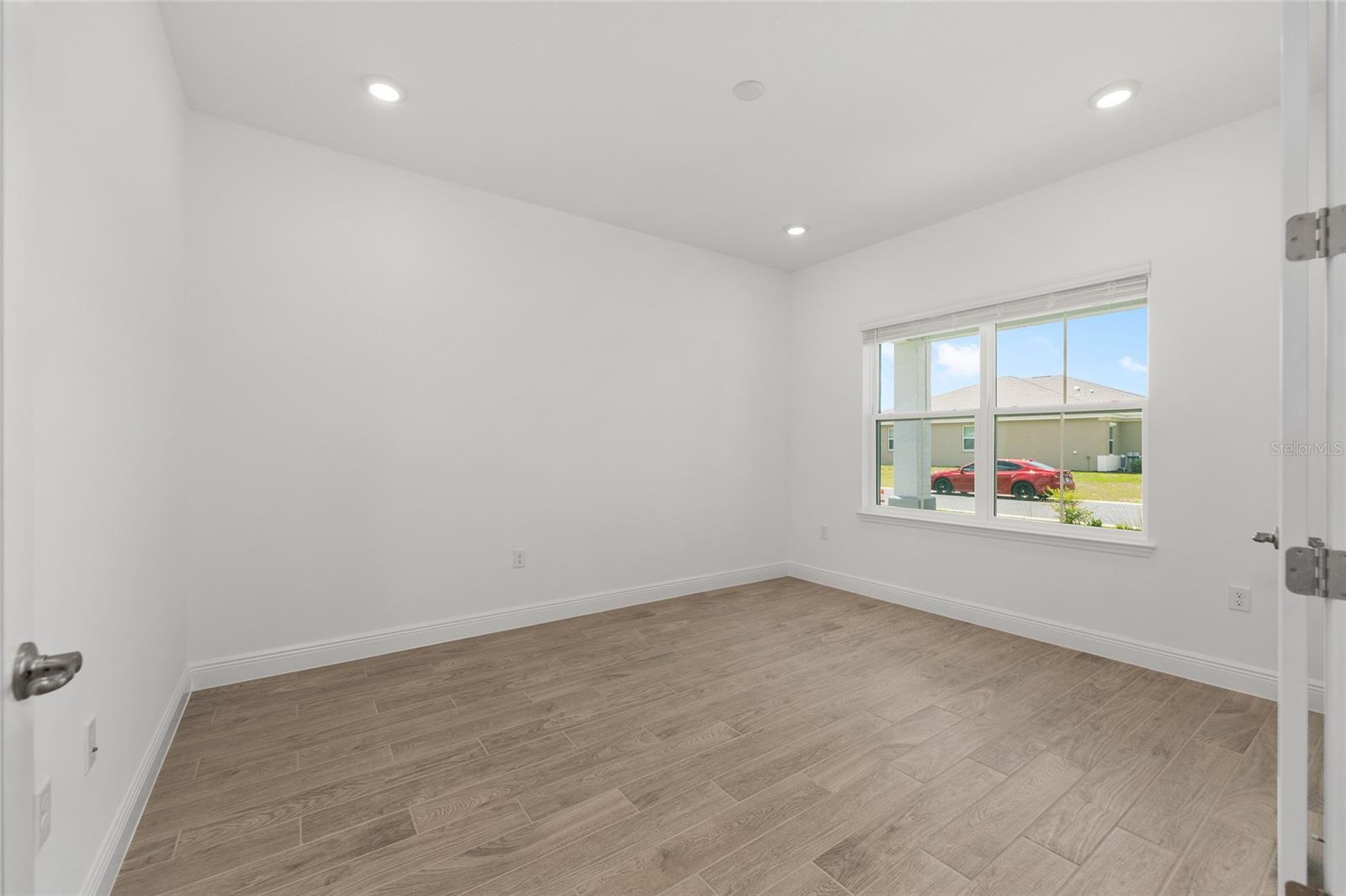 ON TOP OF THE WORLD - Residential