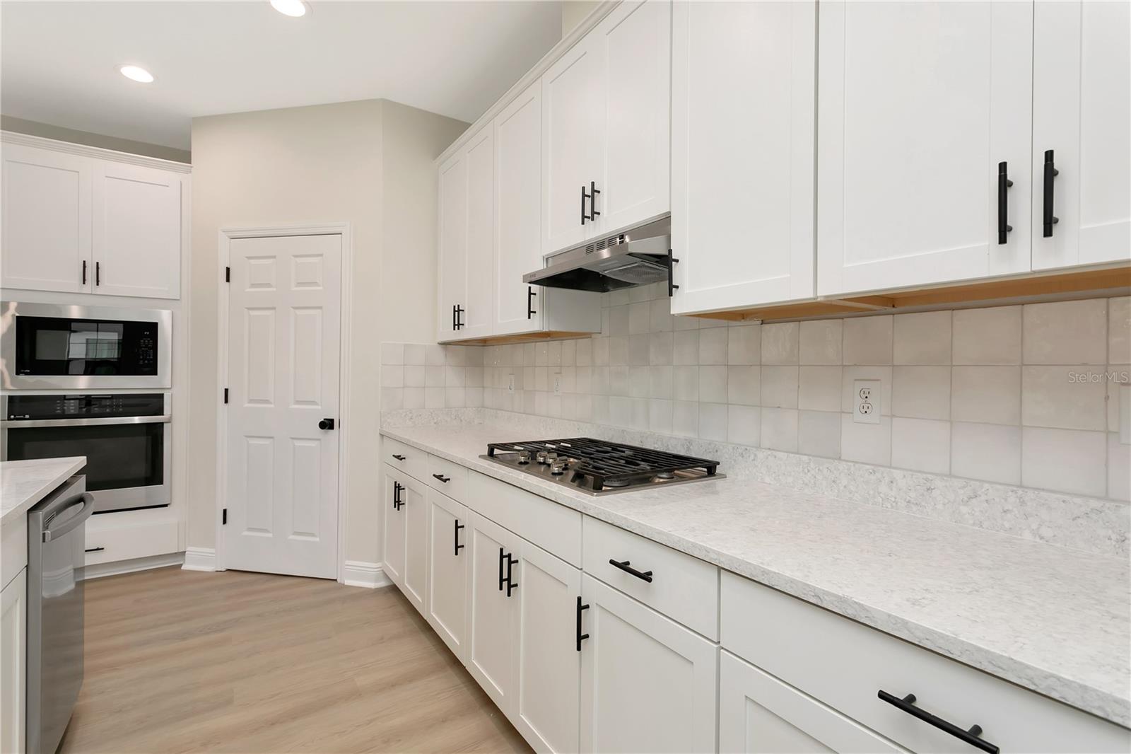 B & D HAWKSTONE PH 2 - Residential