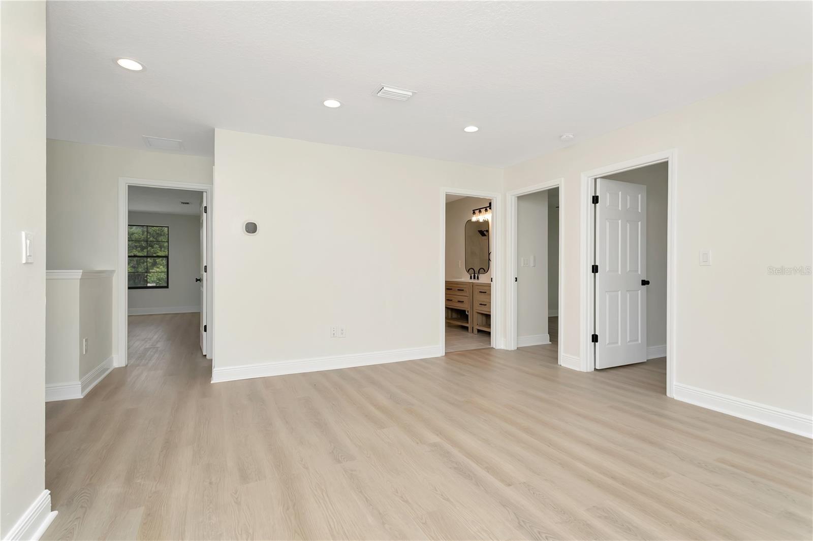 B & D HAWKSTONE PH 2 - Residential