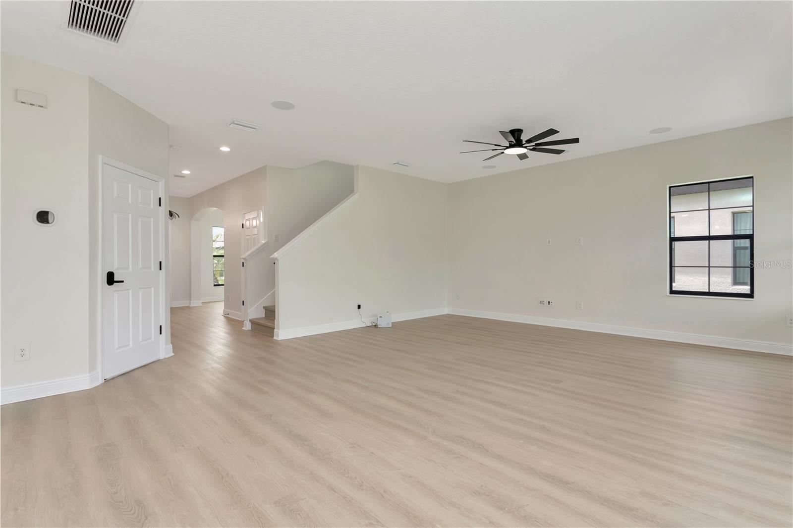 B & D HAWKSTONE PH 2 - Residential