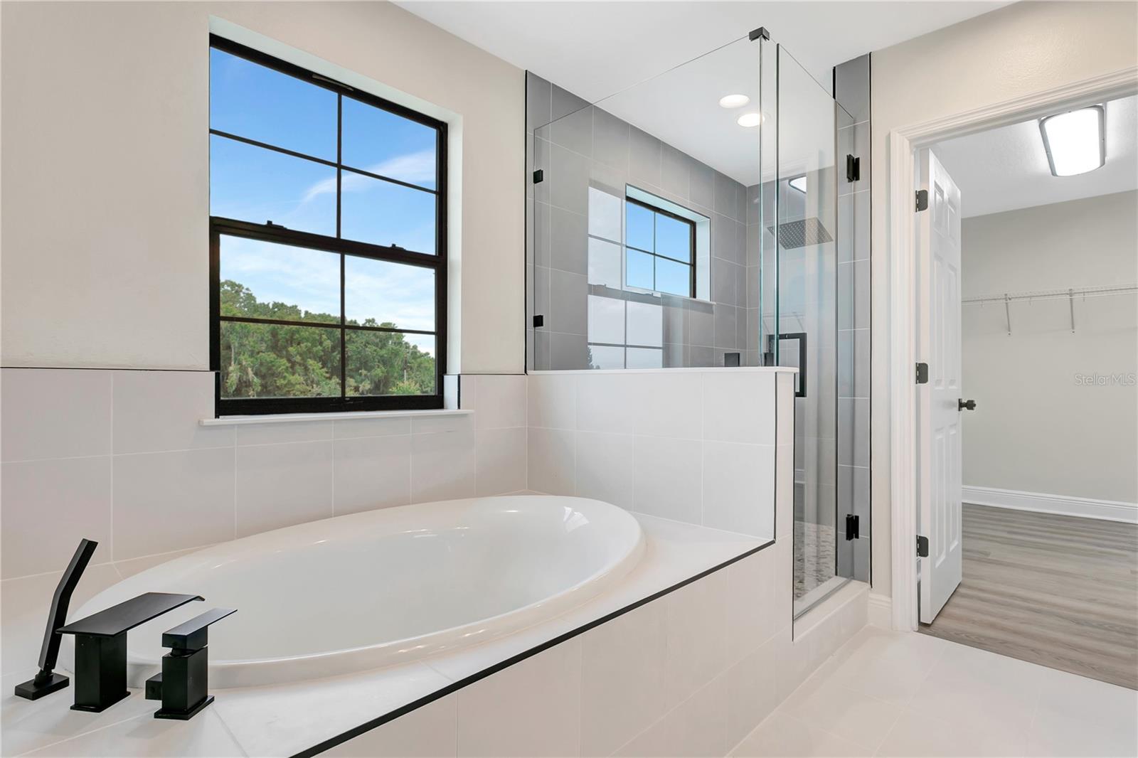 B & D HAWKSTONE PH 2 - Residential