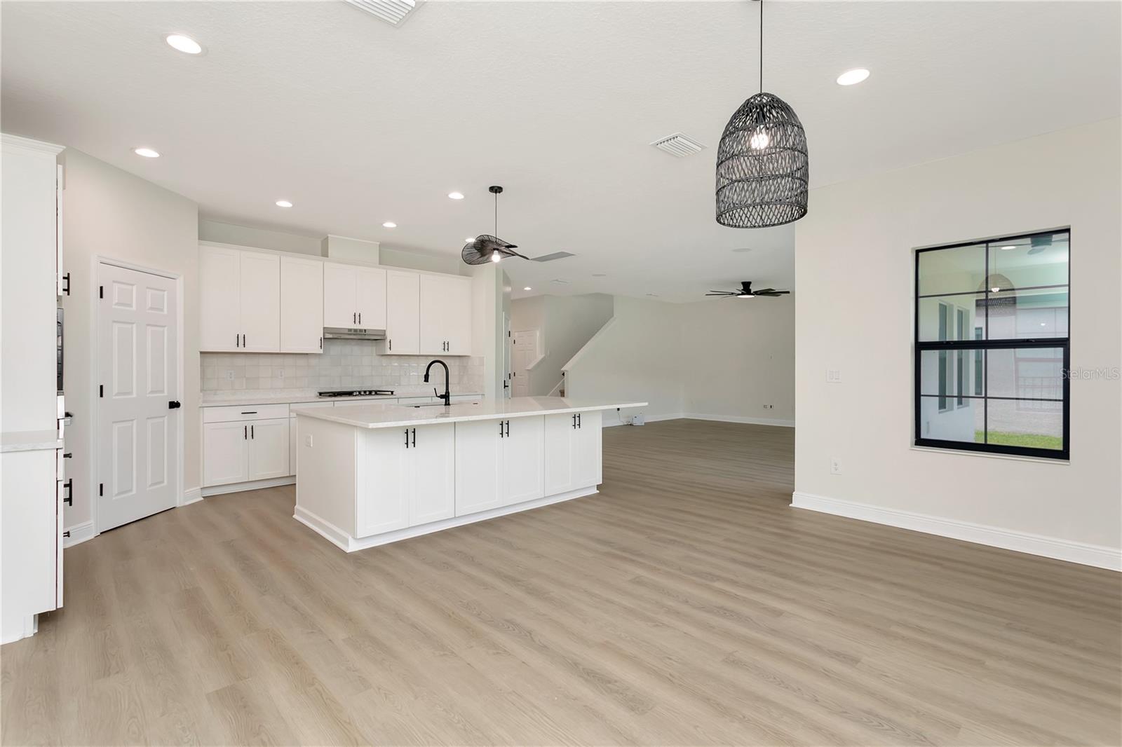 B & D HAWKSTONE PH 2 - Residential