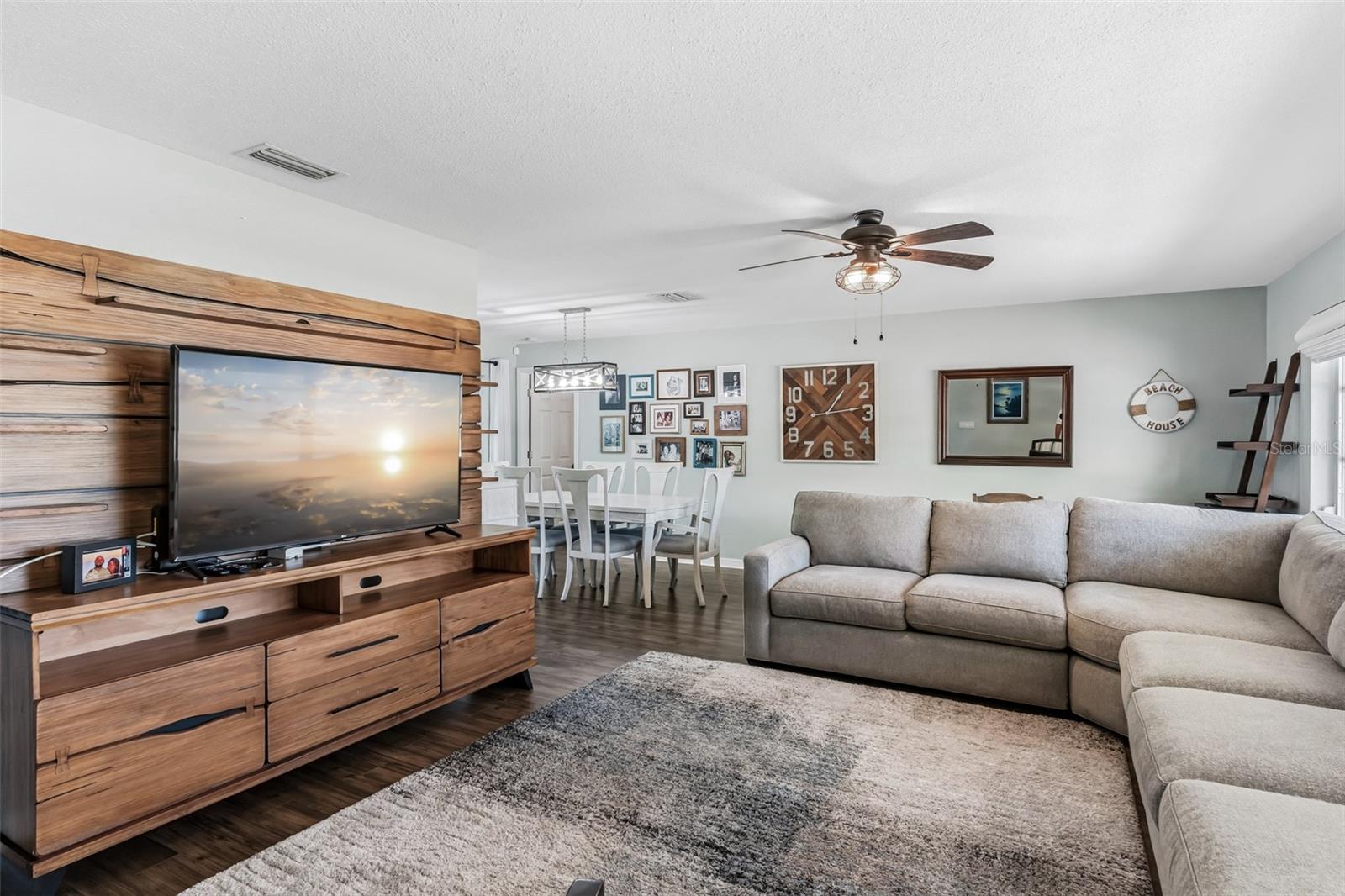 BAYHILLS SUB - Residential
