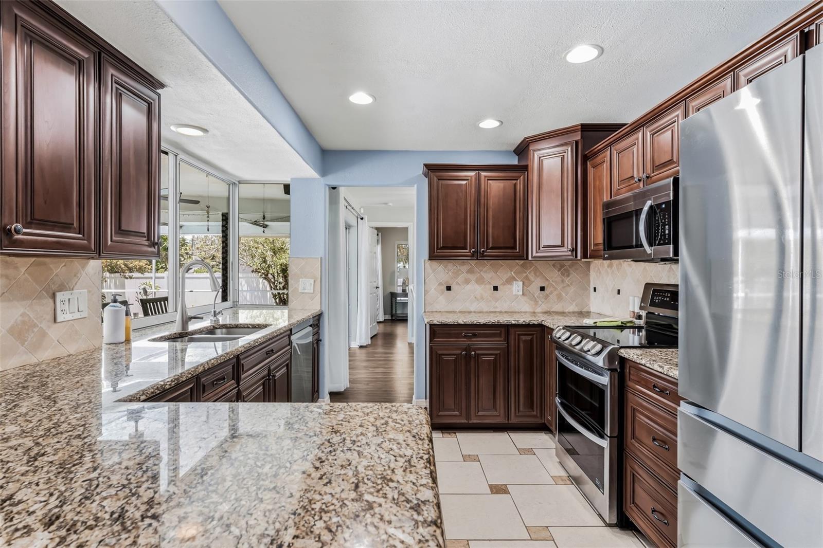 BAYHILLS SUB - Residential