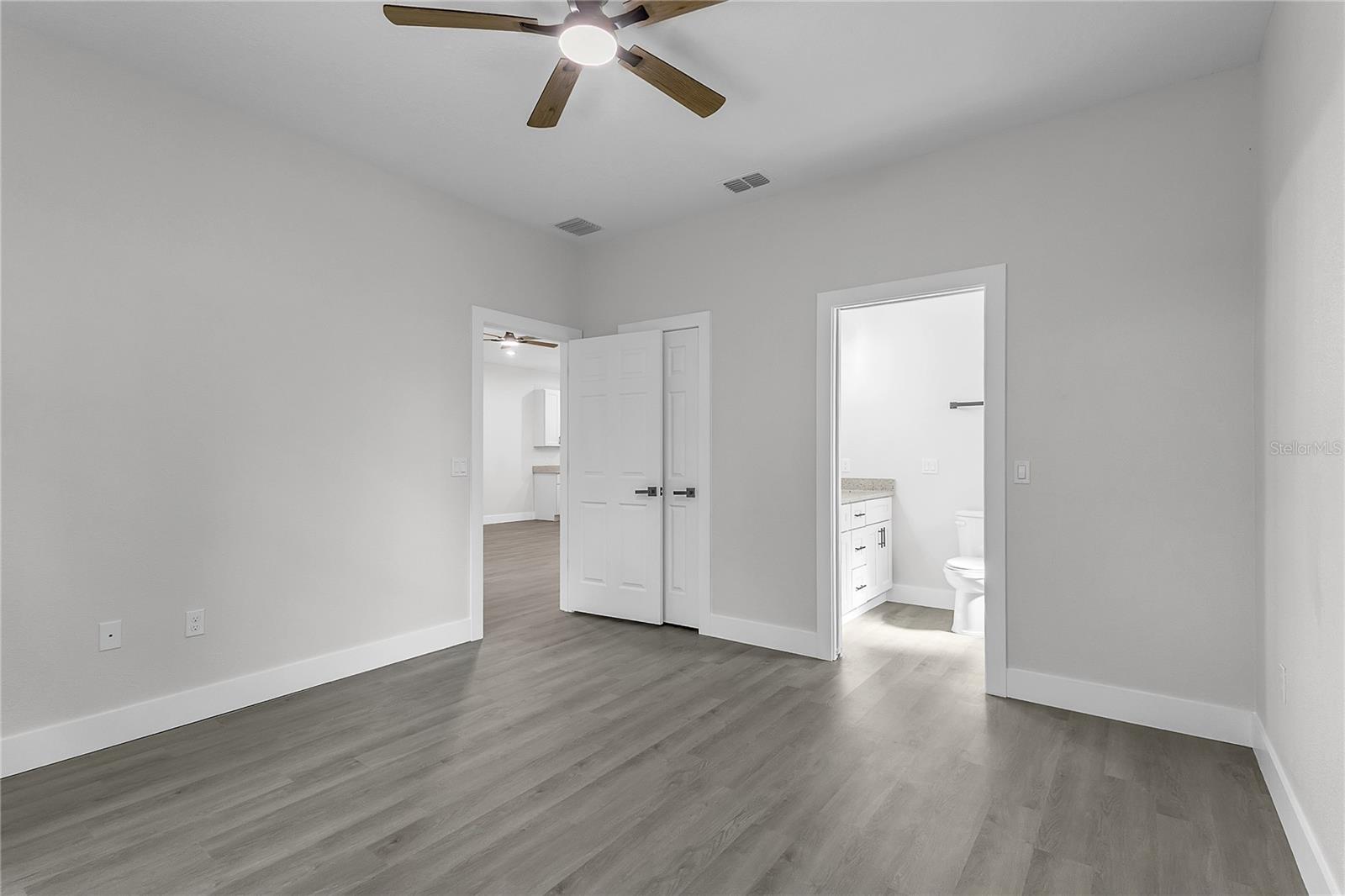 PALM COAST/EASTHAMPTON SEC 34 - Residential Income
