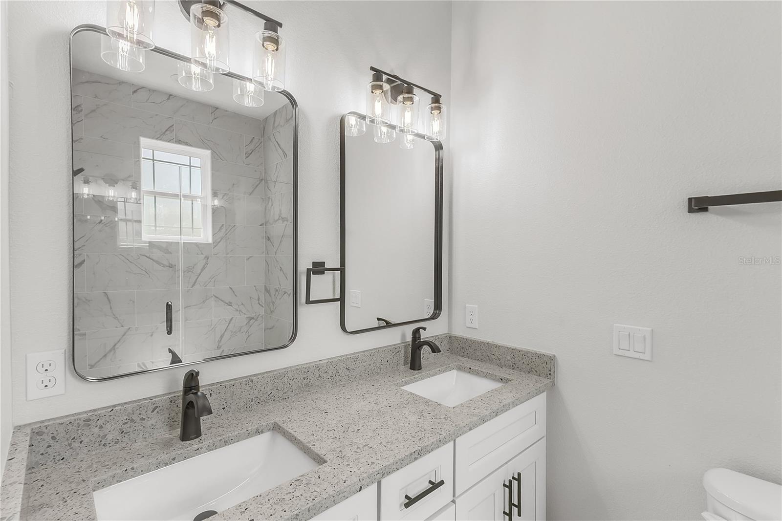 PALM COAST/EASTHAMPTON SEC 34 - Residential Income