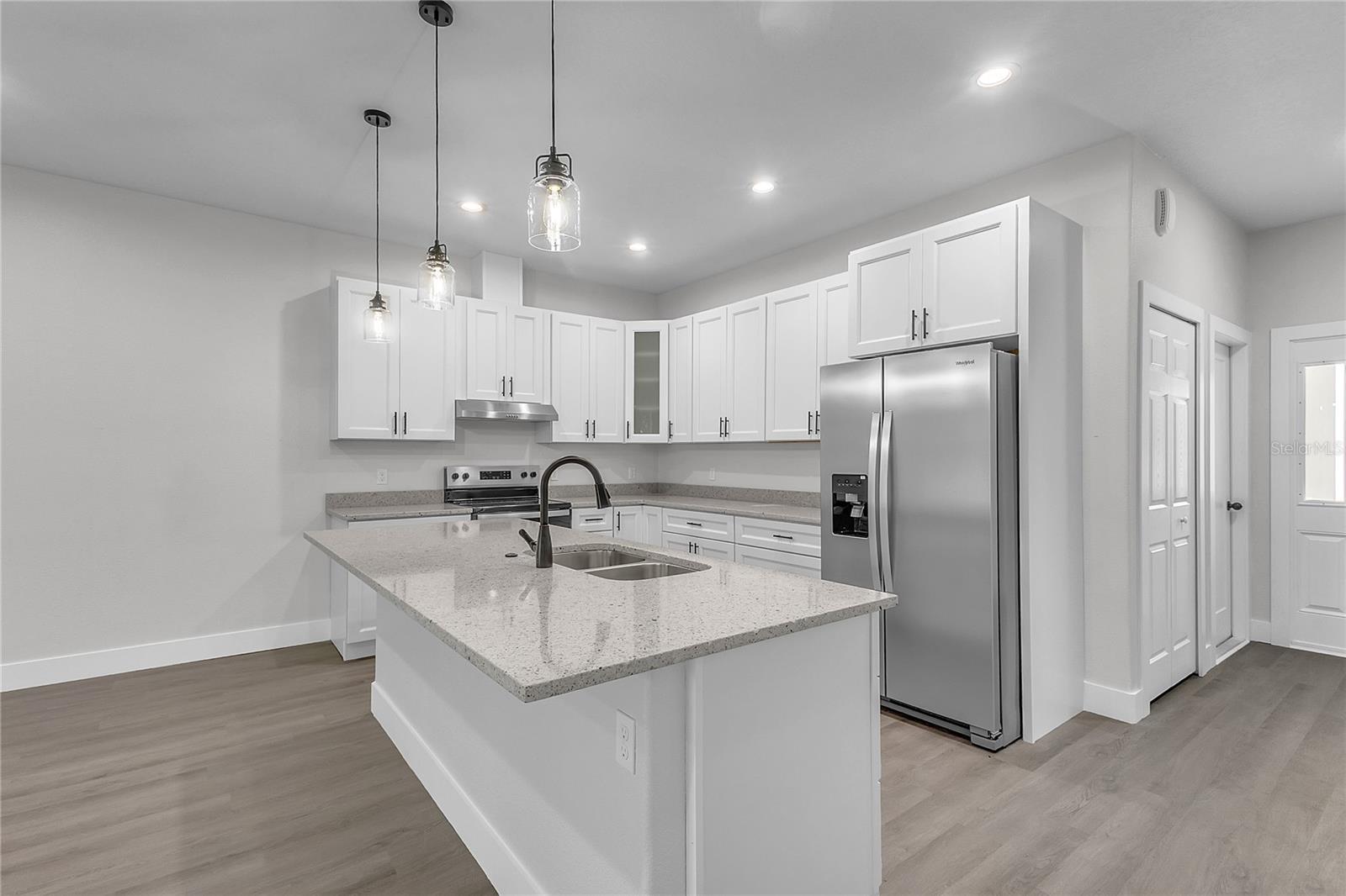 PALM COAST/EASTHAMPTON SEC 34 - Residential Income