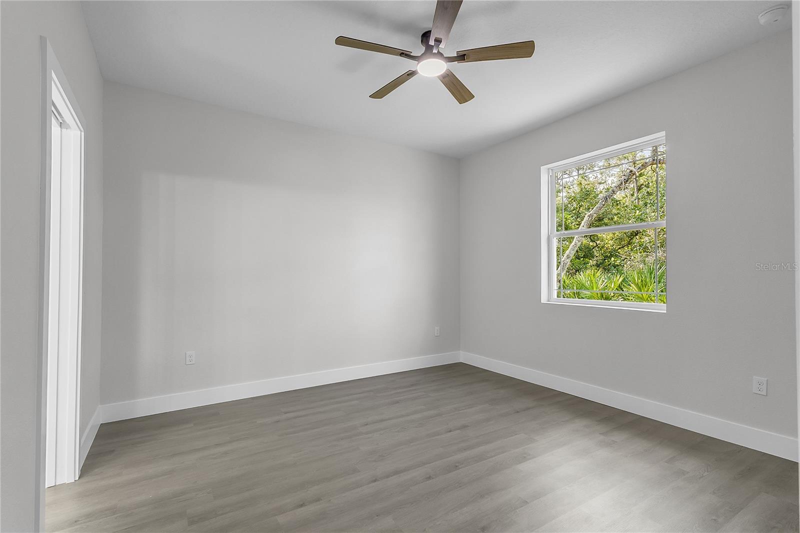 PALM COAST/EASTHAMPTON SEC 34 - Residential Income