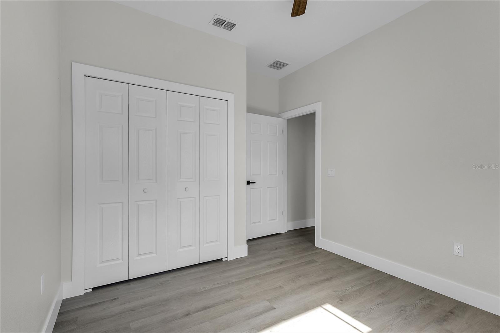 PALM COAST/EASTHAMPTON SEC 34 - Residential Income