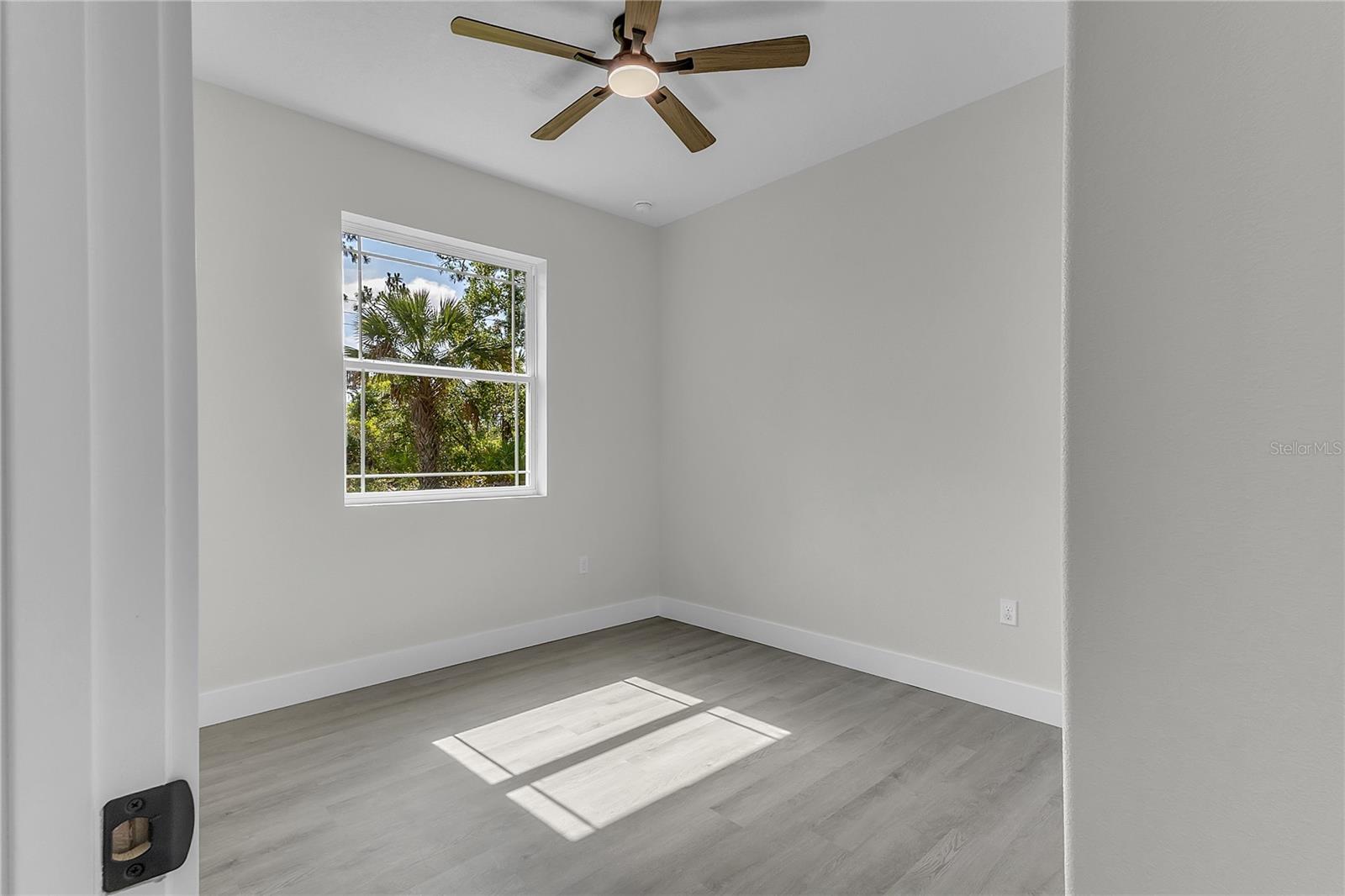 PALM COAST/EASTHAMPTON SEC 34 - Residential Income