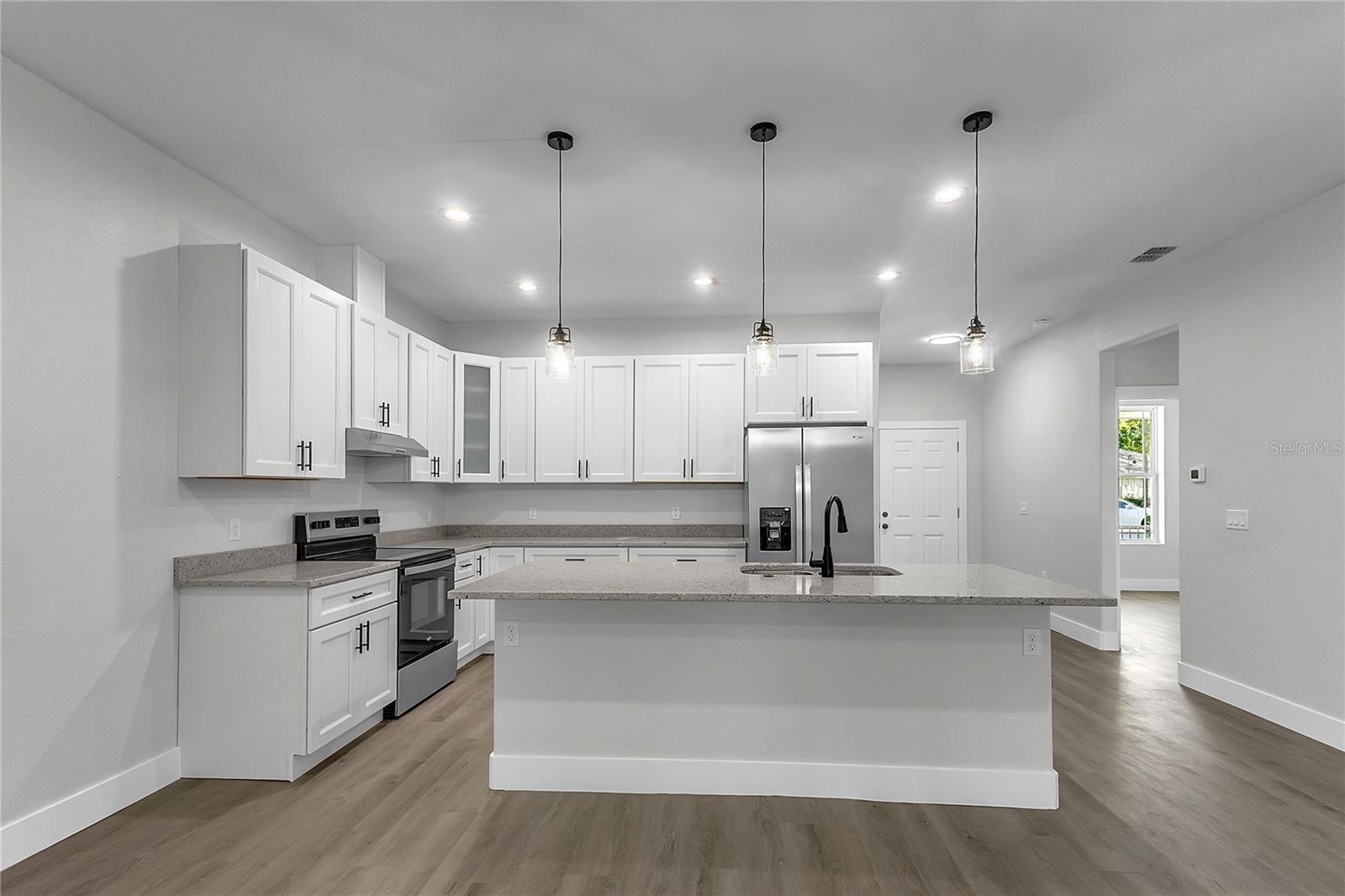 PALM COAST/EASTHAMPTON SEC 34 - Residential Income