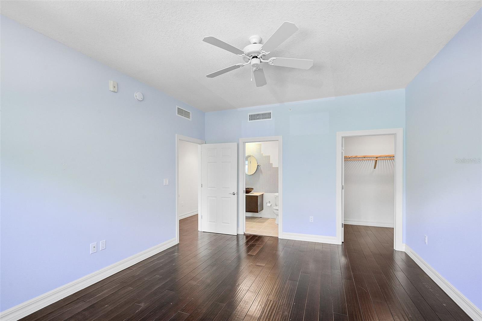 MERIDIAN AT THE OAKS PRESERVE - Residential