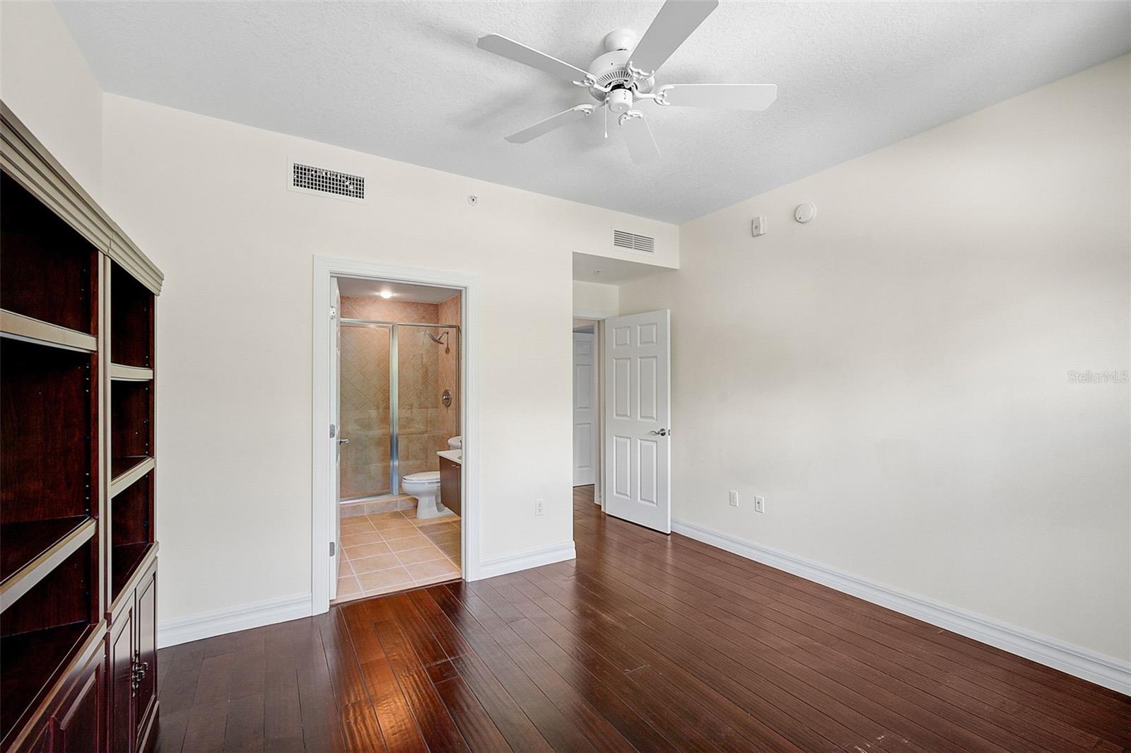 MERIDIAN AT THE OAKS PRESERVE - Residential