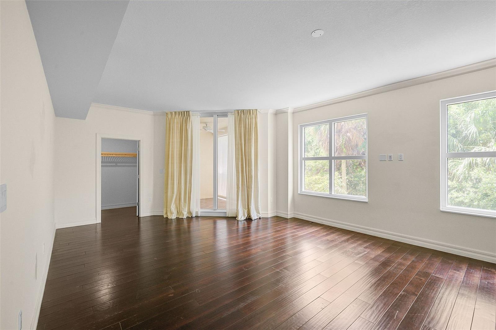 MERIDIAN AT THE OAKS PRESERVE - Residential