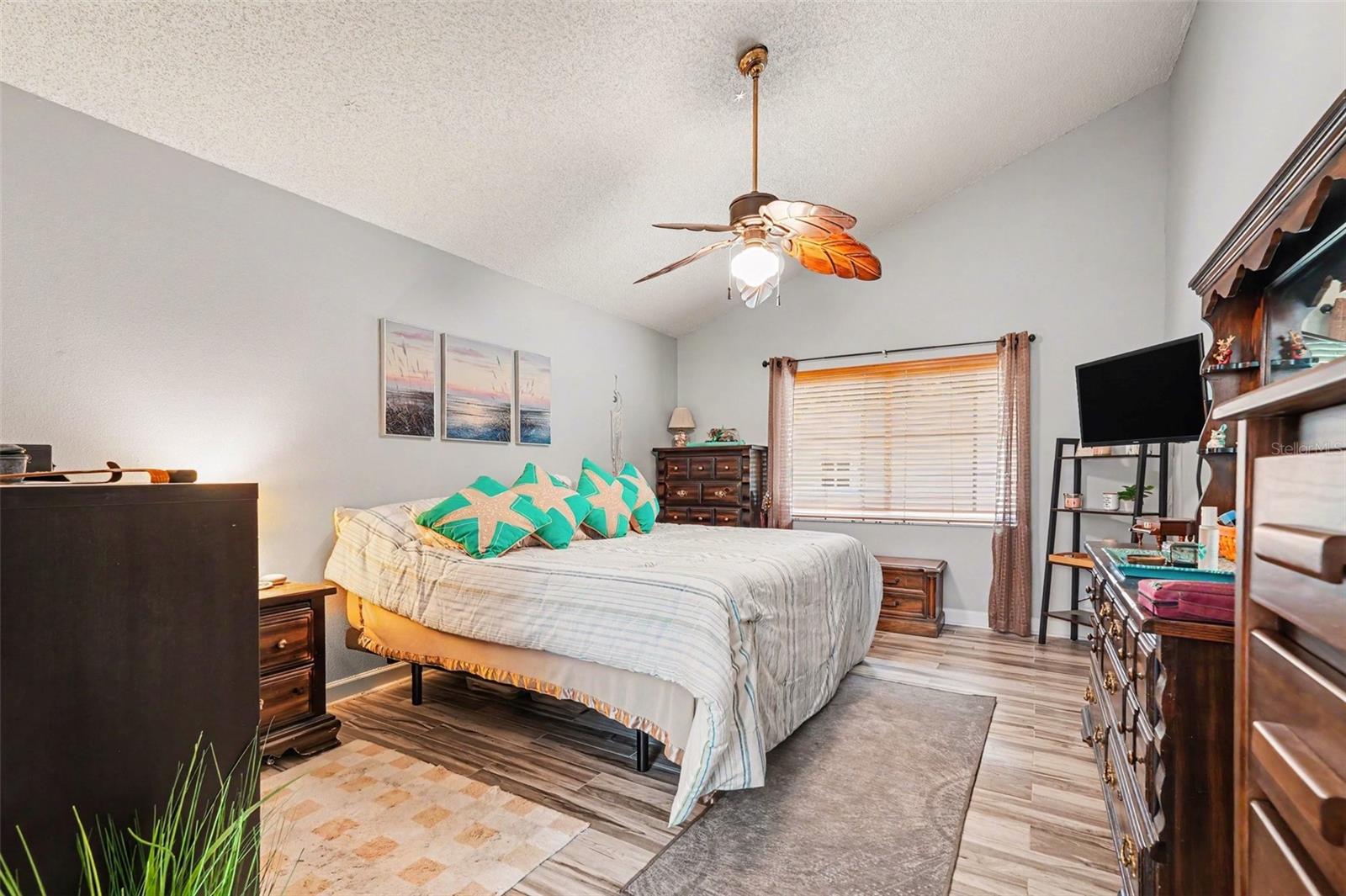 RIVER RUN UNIT 1 - Residential