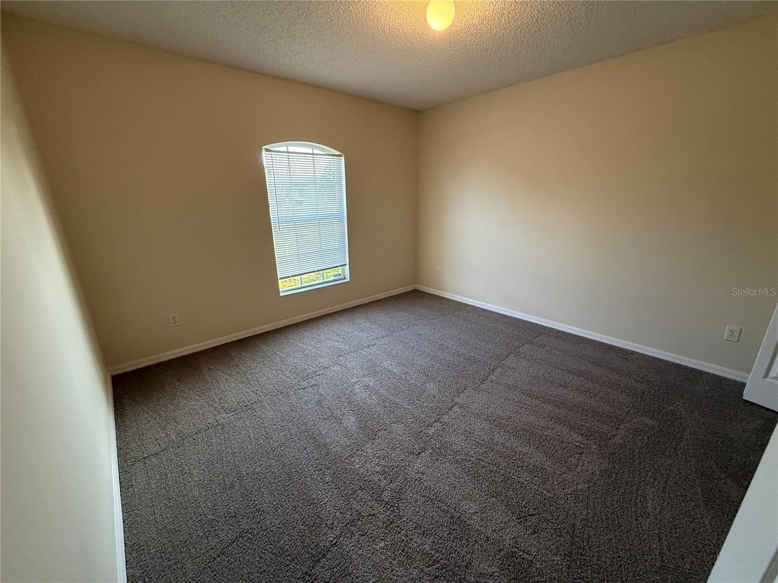 DELTONA LAKES UNIT 43 - Residential Lease