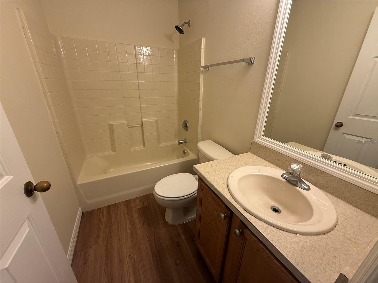 DELTONA LAKES UNIT 43 - Residential Lease