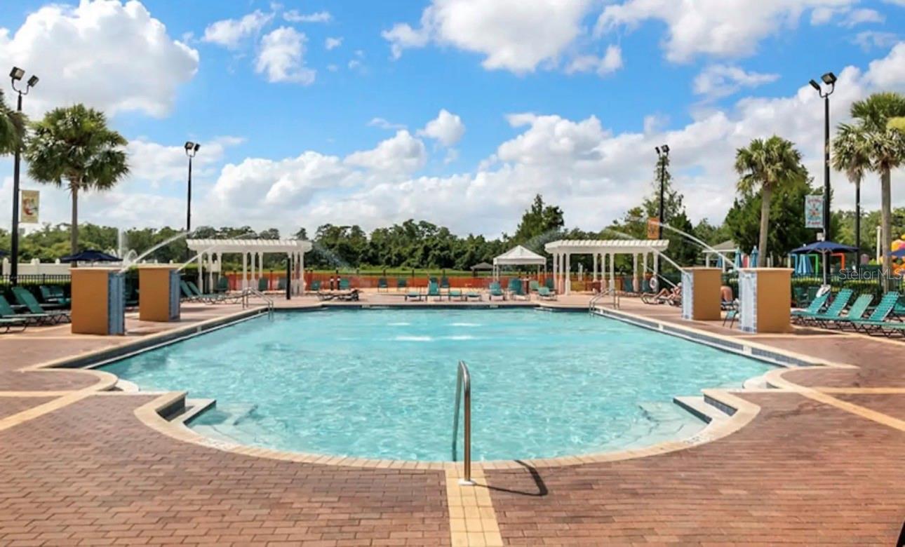 VILLAS AT SEVEN DWARFS LANE CONDO - Residential