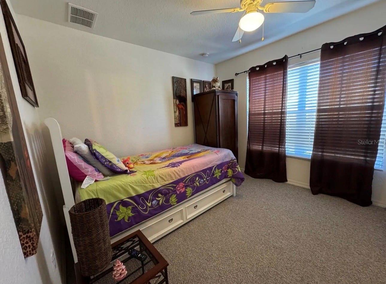 VILLAS AT SEVEN DWARFS LANE CONDO - Residential