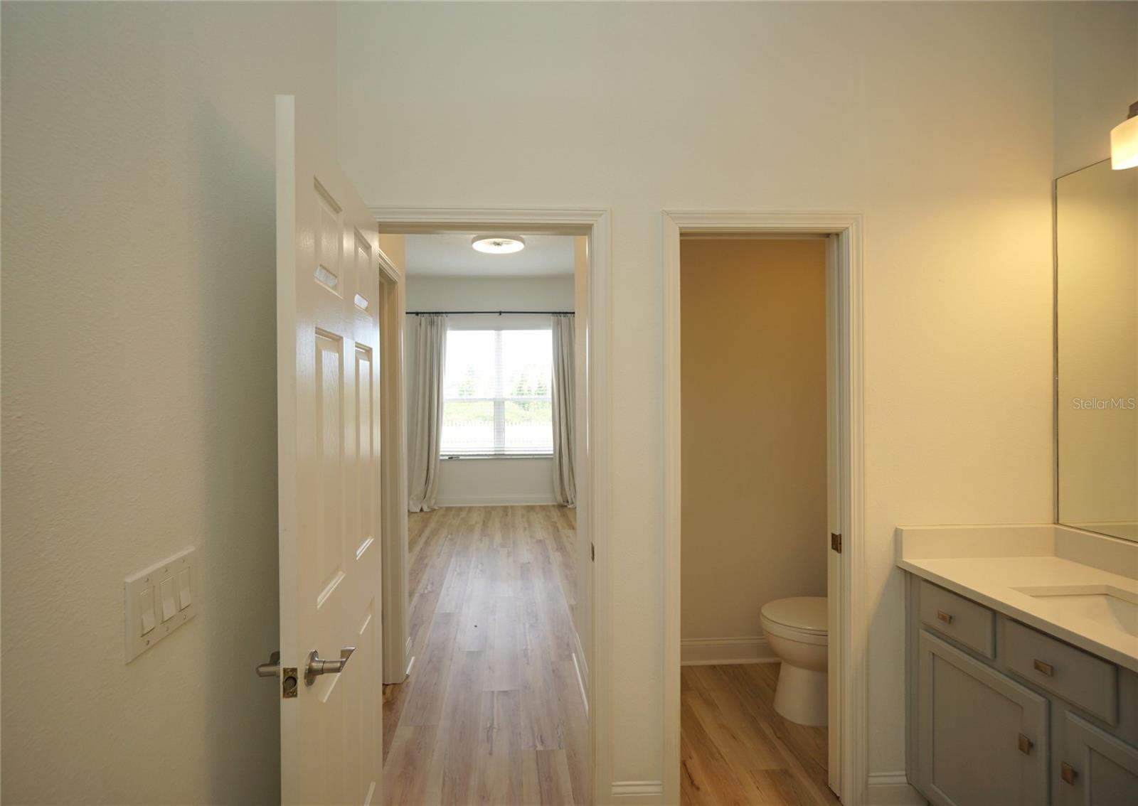 DEVONWOOD RESIDENTIAL - Residential Lease
