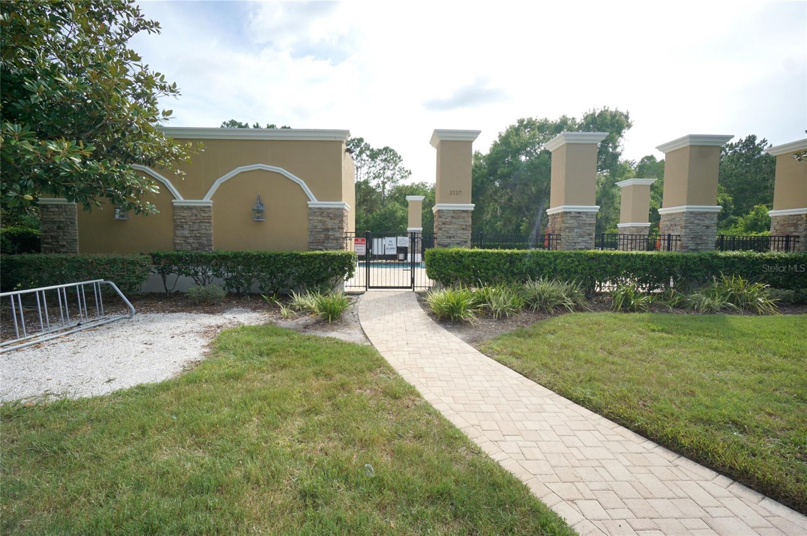 DEVONWOOD RESIDENTIAL - Residential Lease