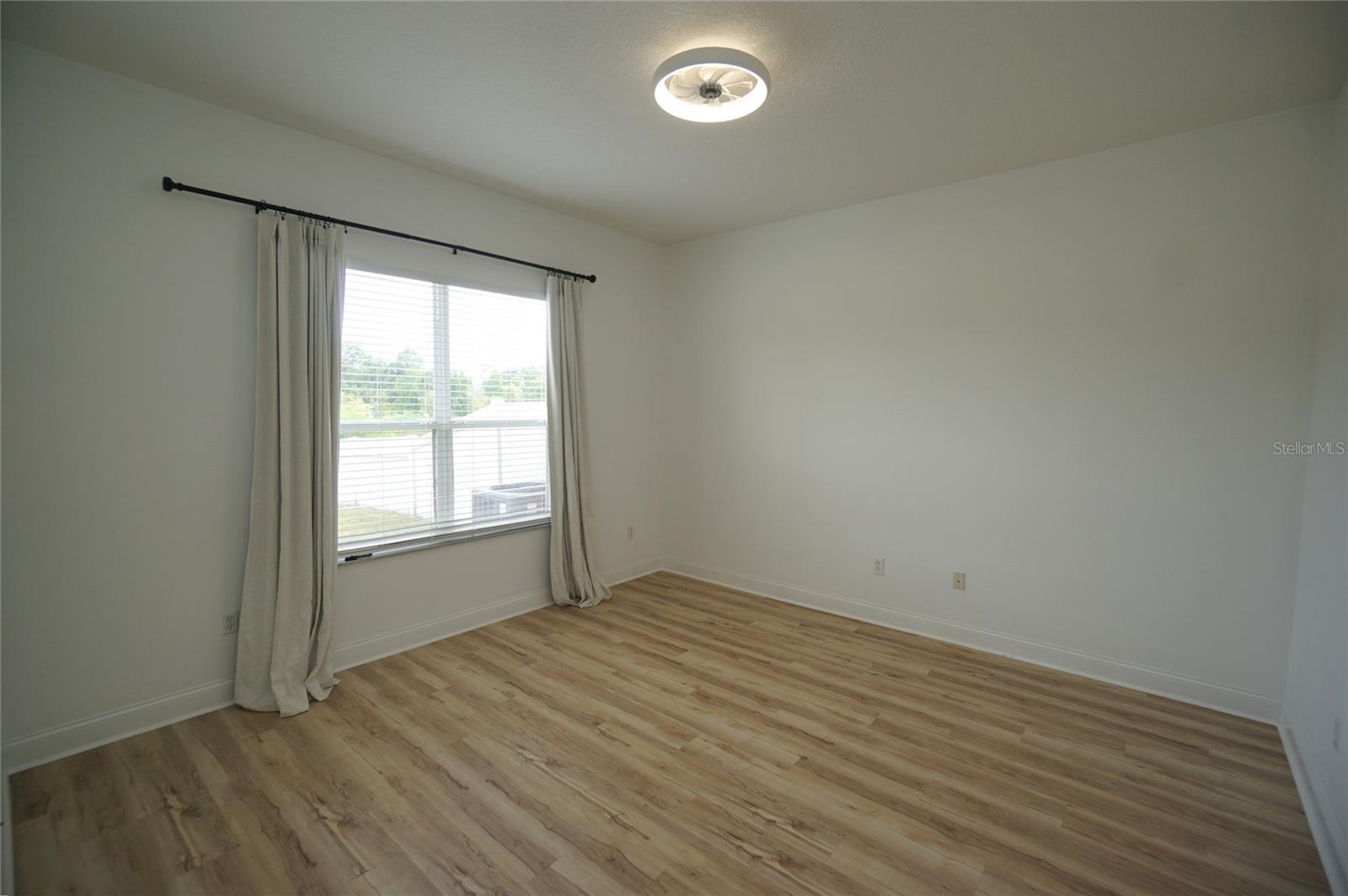 DEVONWOOD RESIDENTIAL - Residential Lease