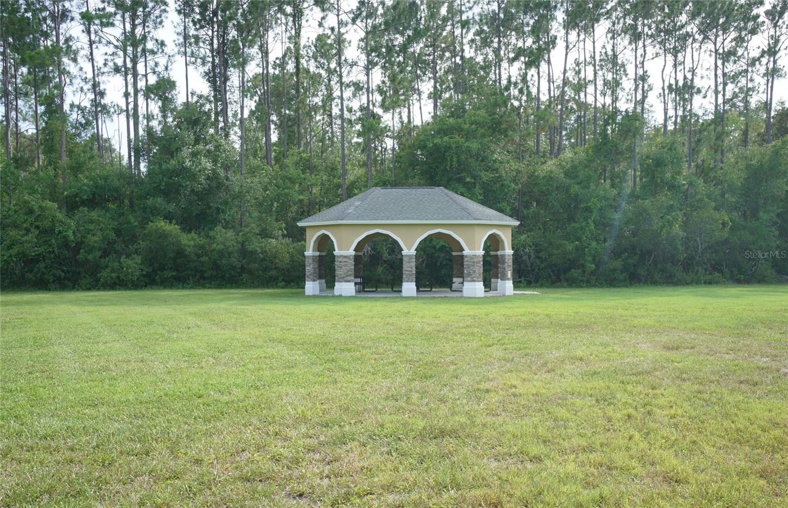 DEVONWOOD RESIDENTIAL - Residential Lease