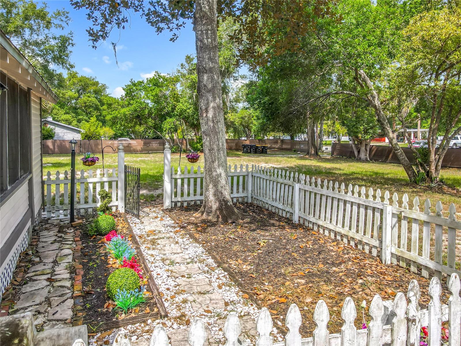 ORANGE CITY - Residential