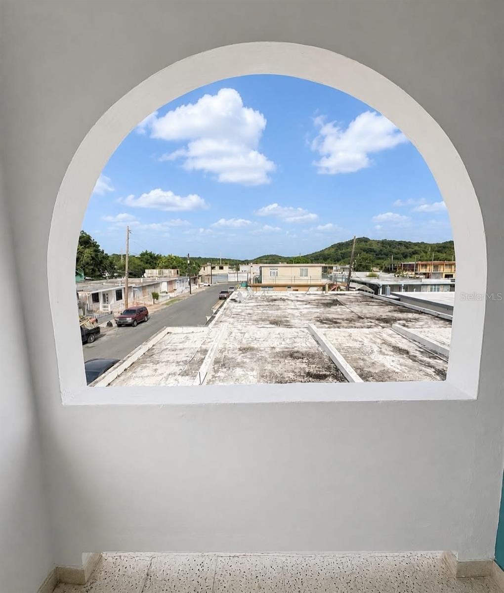 URB SANTA ISIDRA - Residential