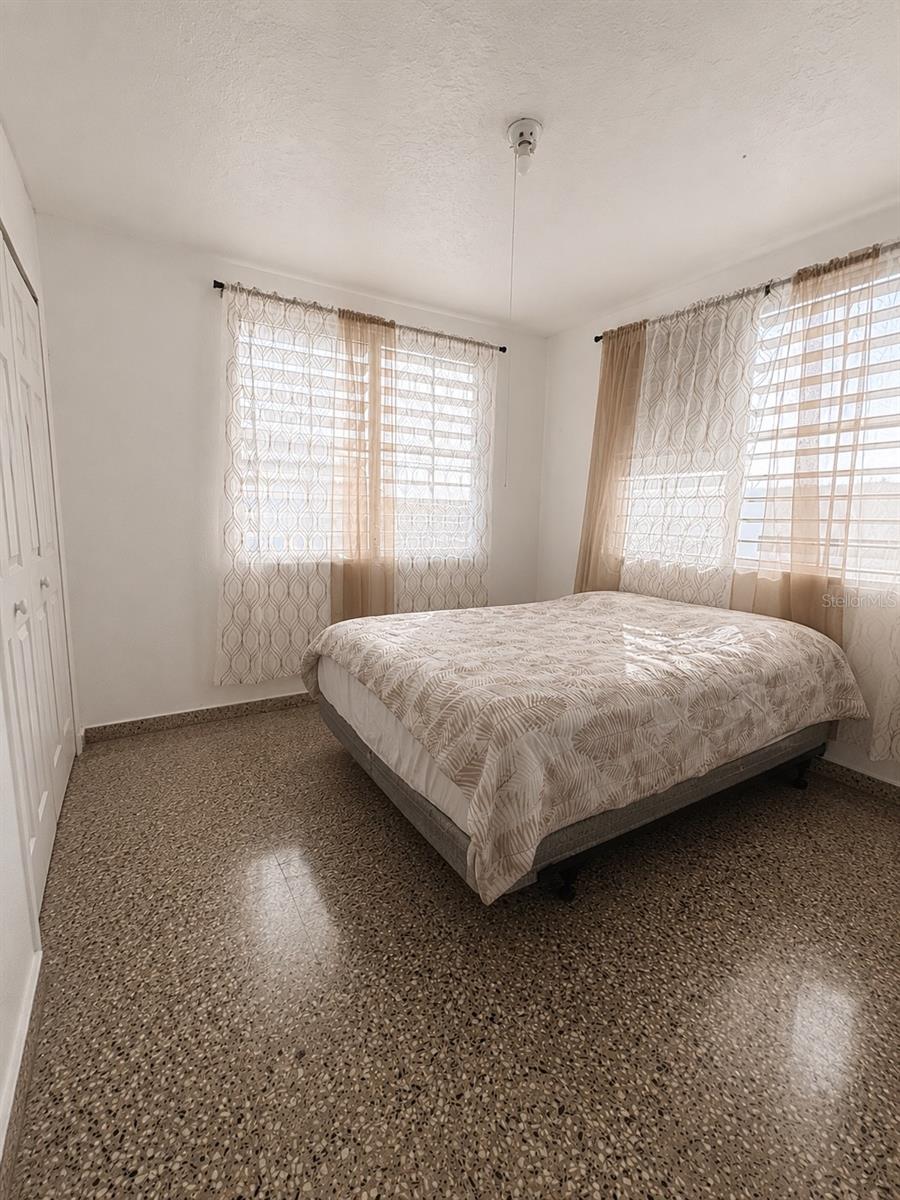 URB SANTA ISIDRA - Residential