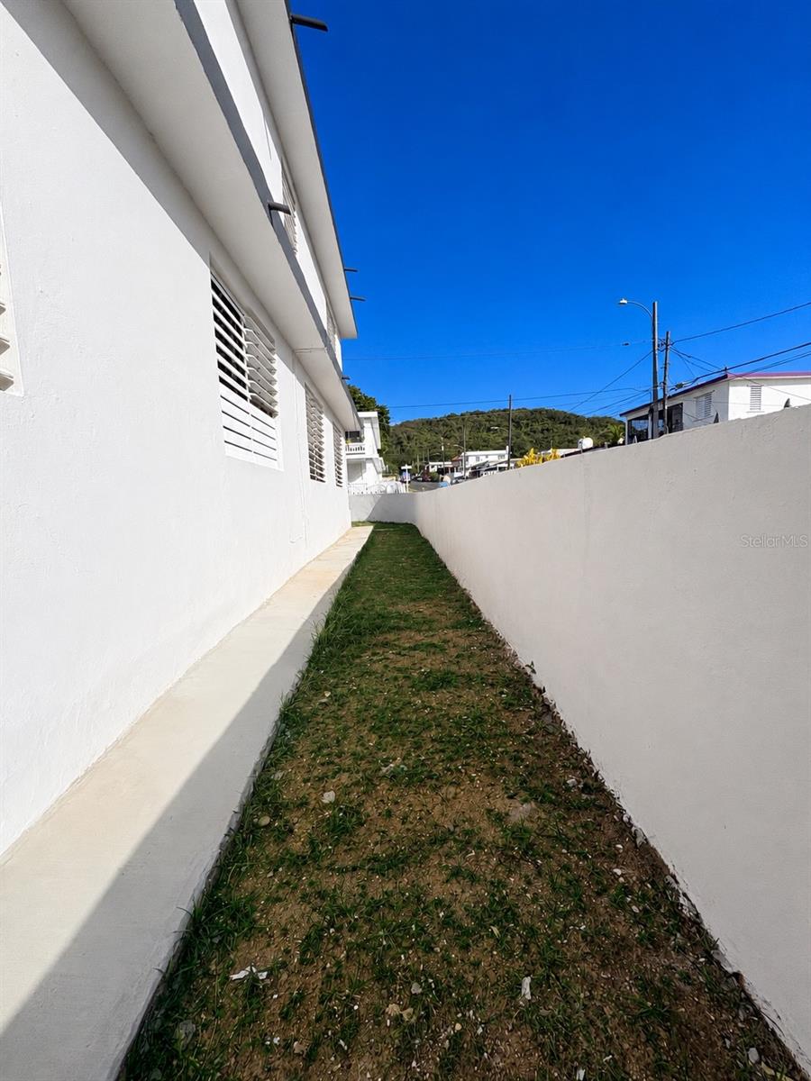 URB SANTA ISIDRA - Residential
