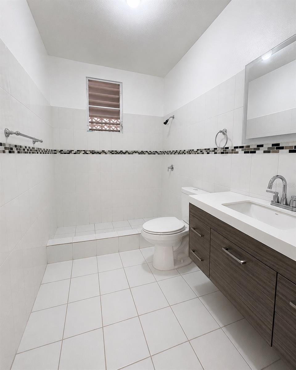 URB SANTA ISIDRA - Residential