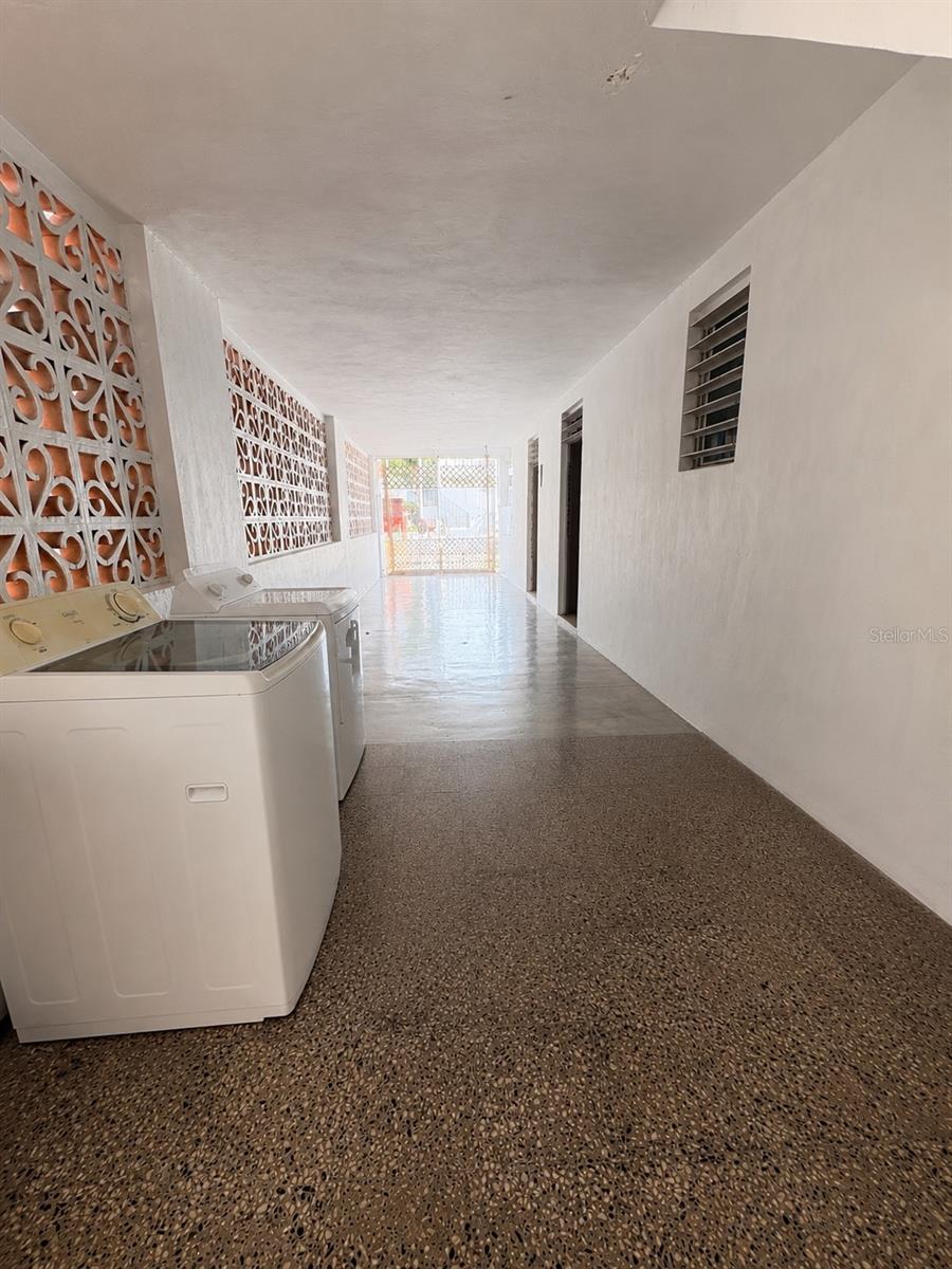 URB SANTA ISIDRA - Residential
