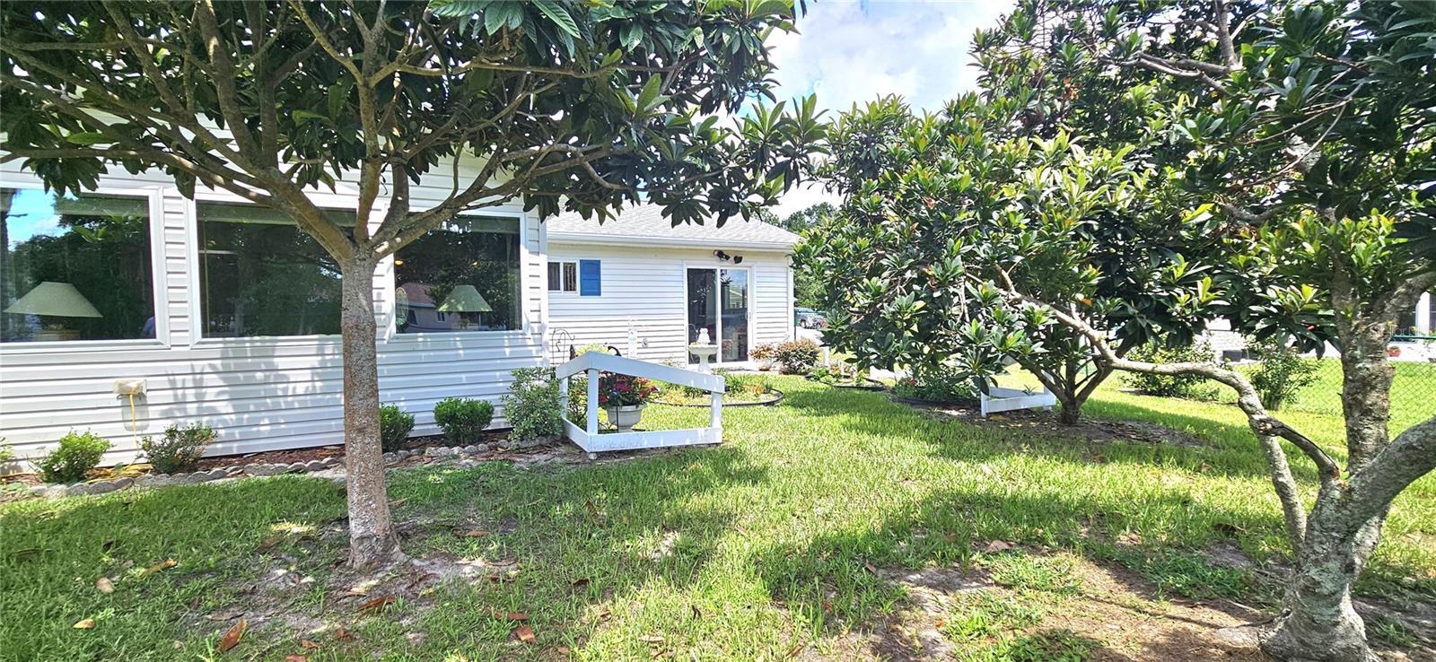 PALM CAY - Residential