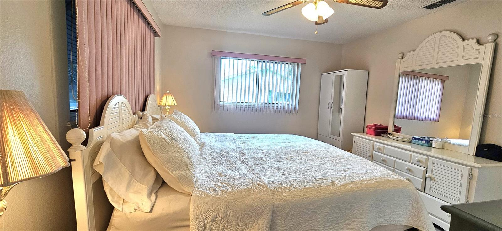 PALM CAY - Residential