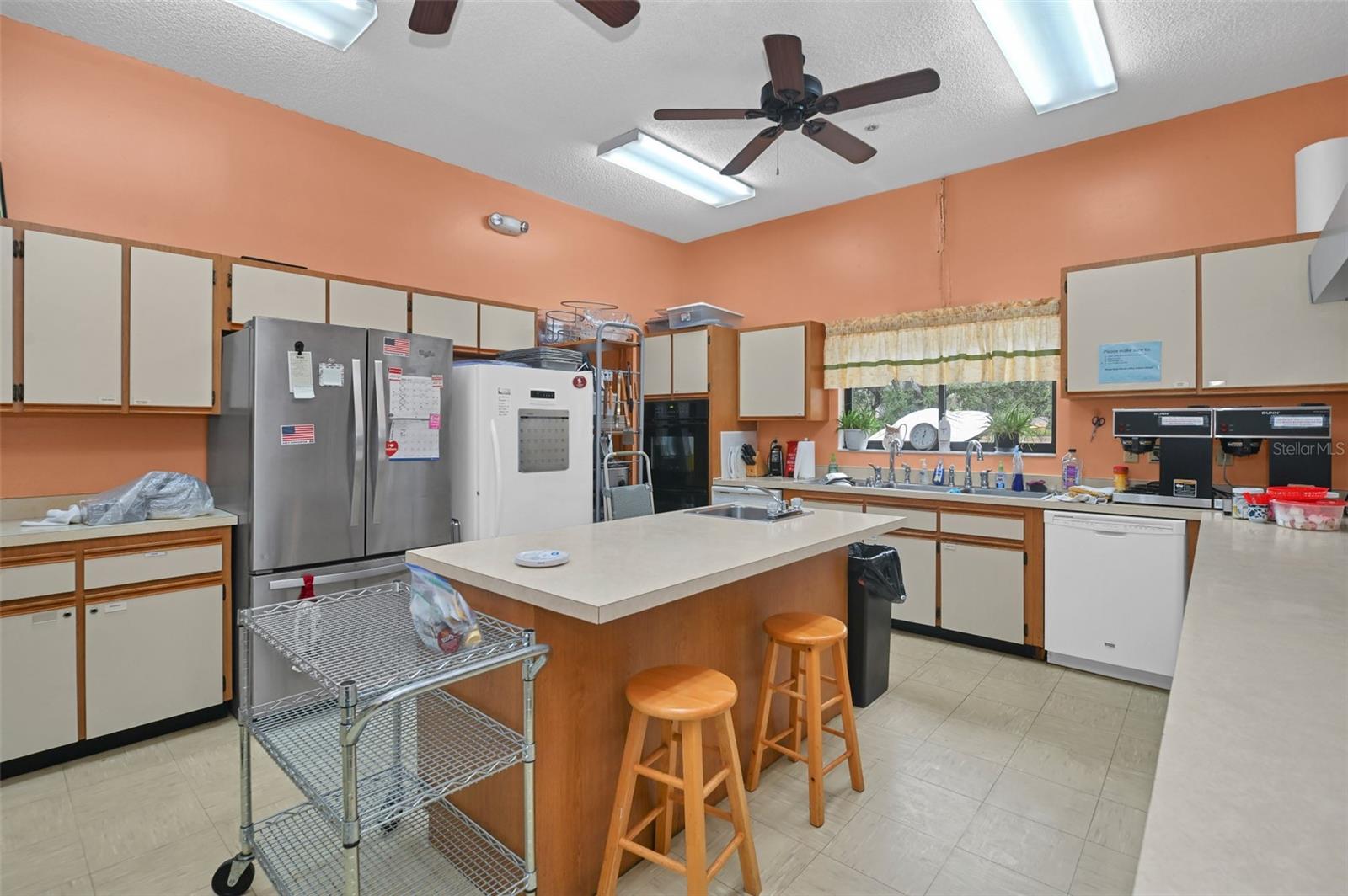 PALM CAY - Residential