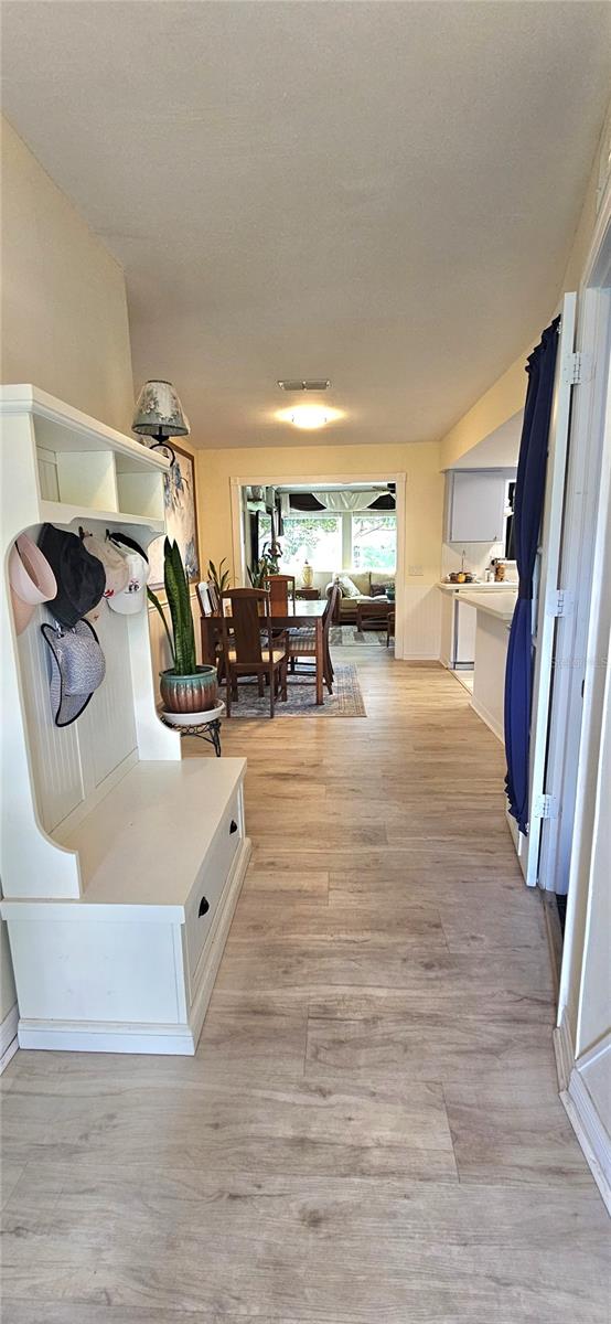 PALM CAY - Residential