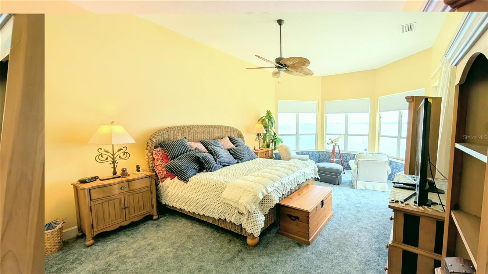 DOLPHIN CAY PHASE I - Residential Lease