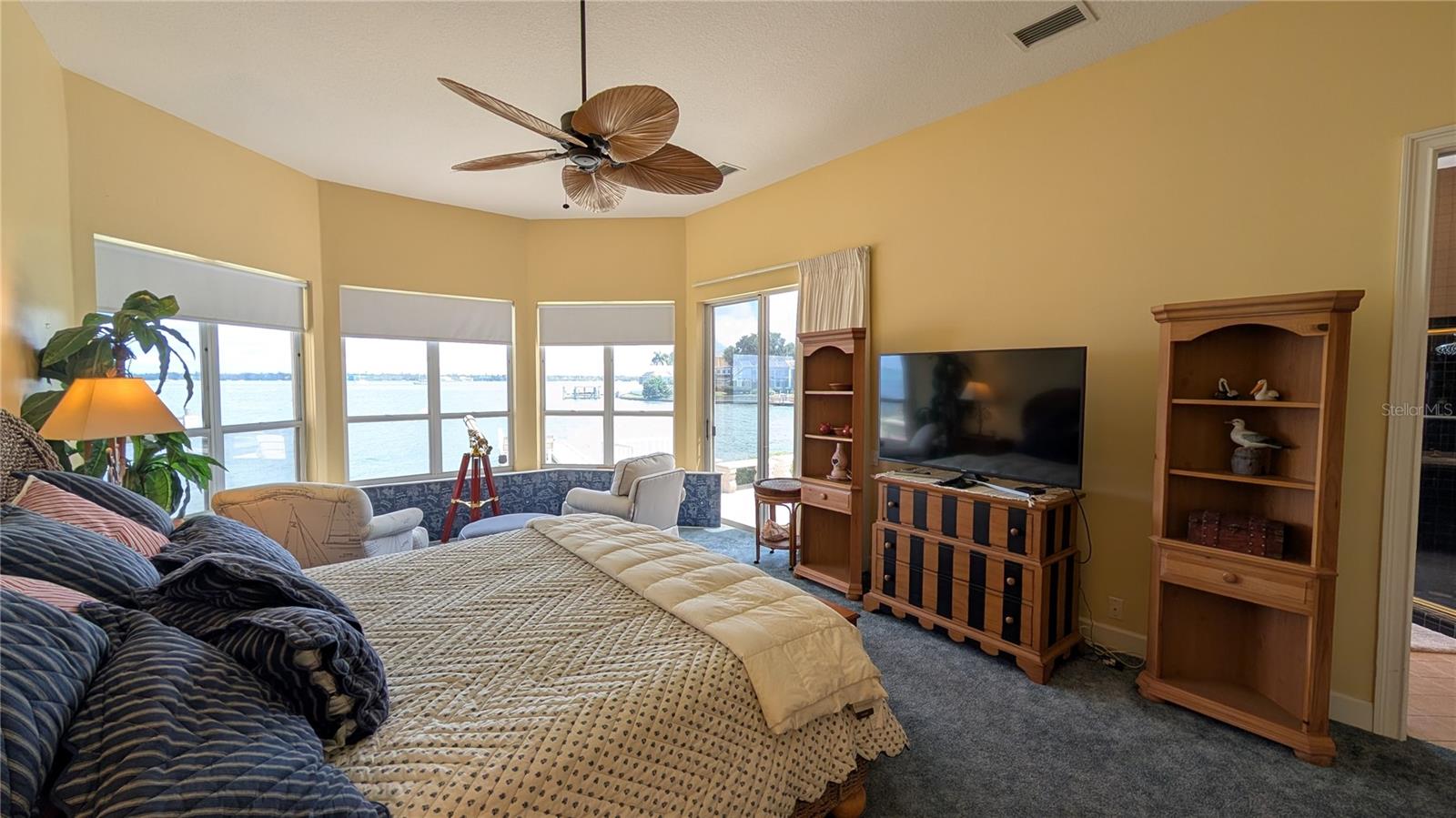 DOLPHIN CAY PHASE I - Residential Lease