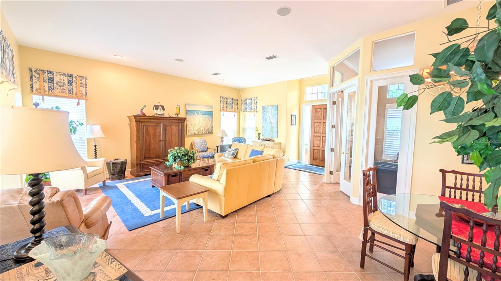 DOLPHIN CAY PHASE I - Residential Lease
