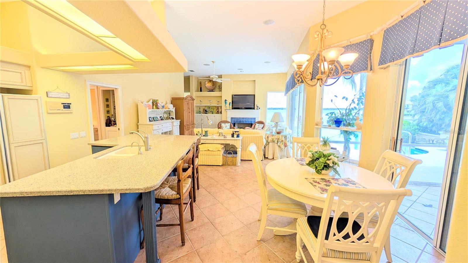 DOLPHIN CAY PHASE I - Residential Lease