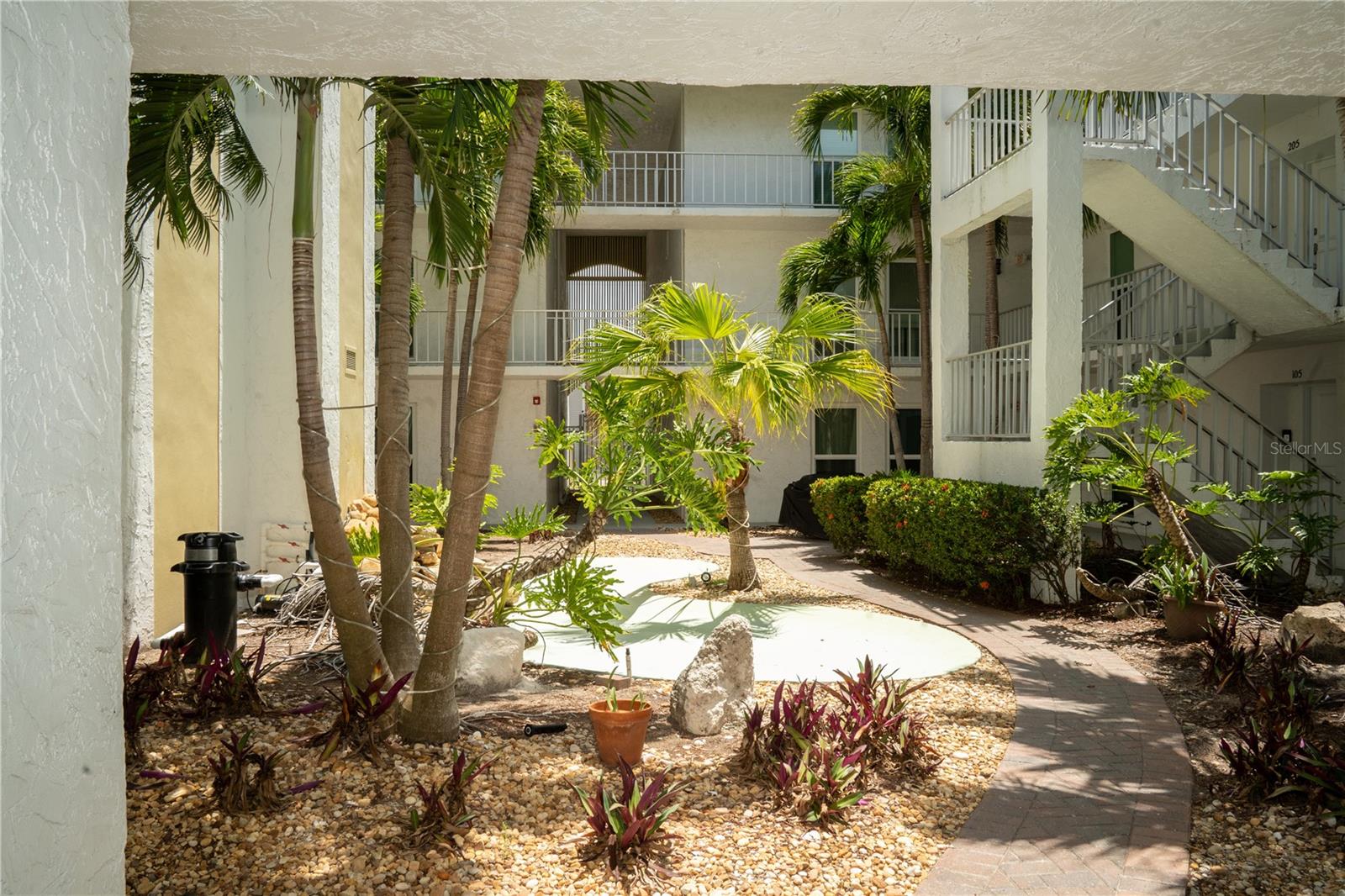 PENTHOUSE SHORES CONDO - Residential
