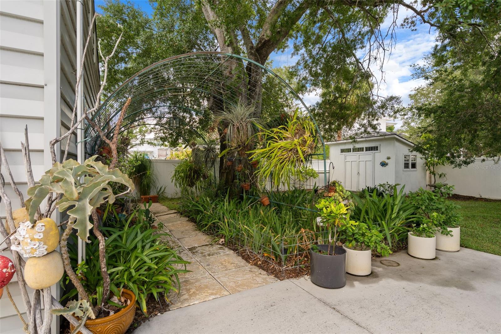 BEL MAR REV ISLAND UNIT - Residential